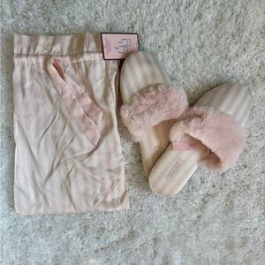NWT Victoria's Secret Pink Striped Slippers